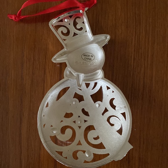Lenox Christmas Snowman Ornament - Picture 4 of 9